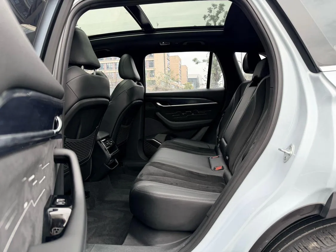 GEELY XINGYUE L 2022