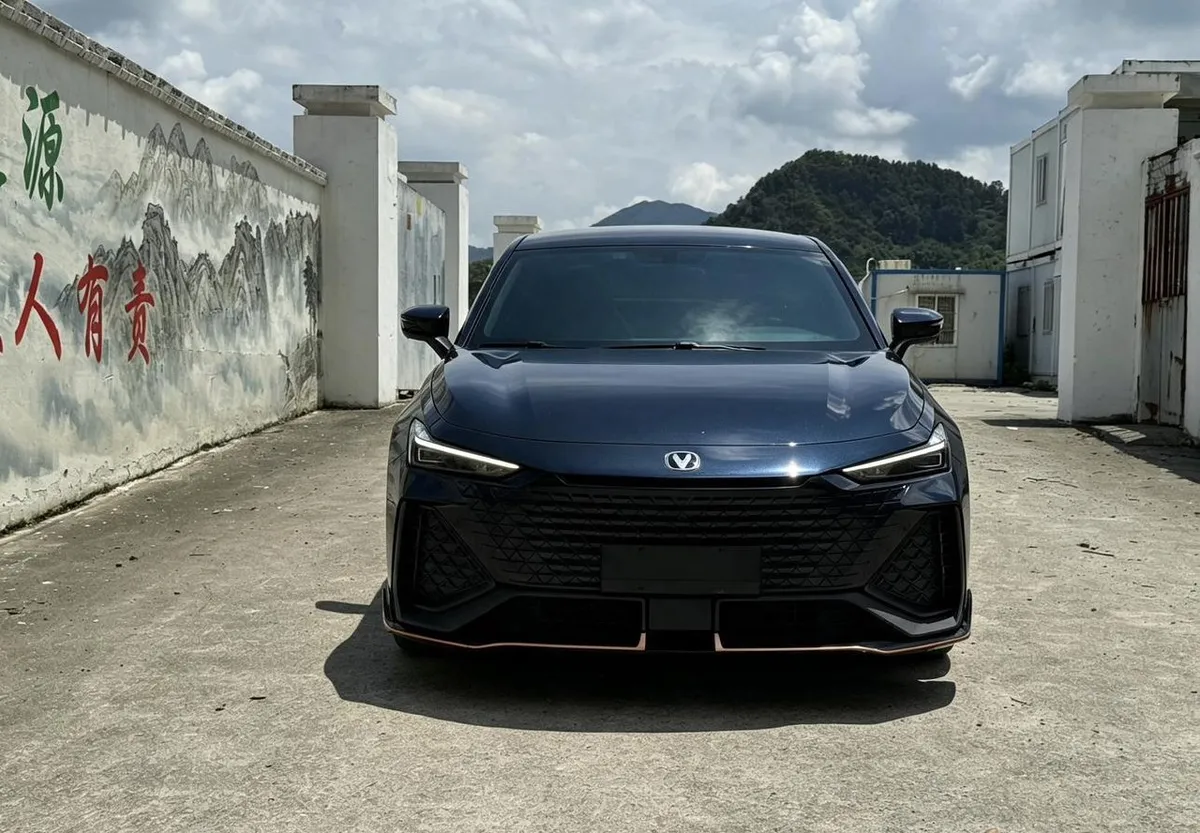 CHANGAN UNI-V 2022