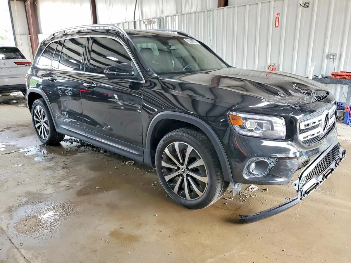 MERCEDES-BENZ GLB 250 4MATIC 2023