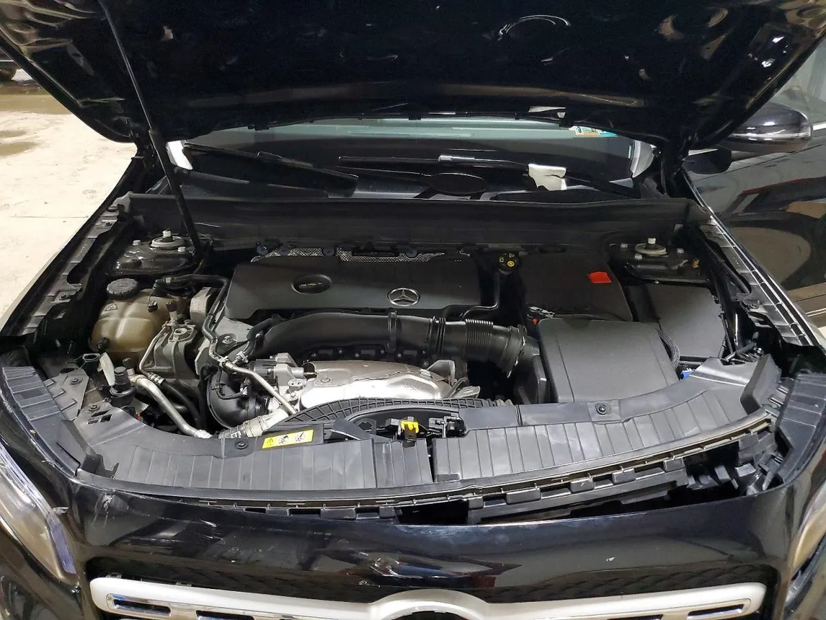 MERCEDES-BENZ GLB 250 4MATIC 2023