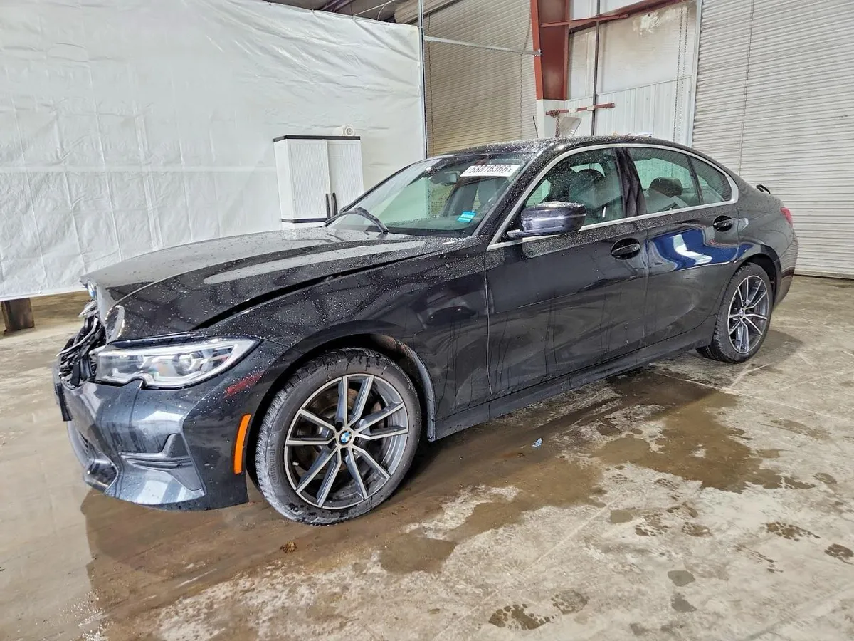 BMW 330XI - 2019