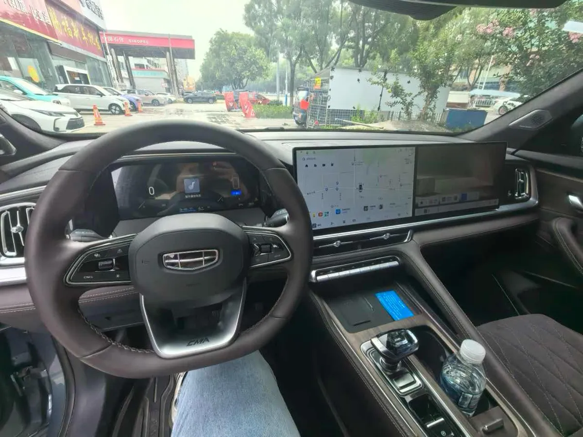GEELY XINGYUE L 2025