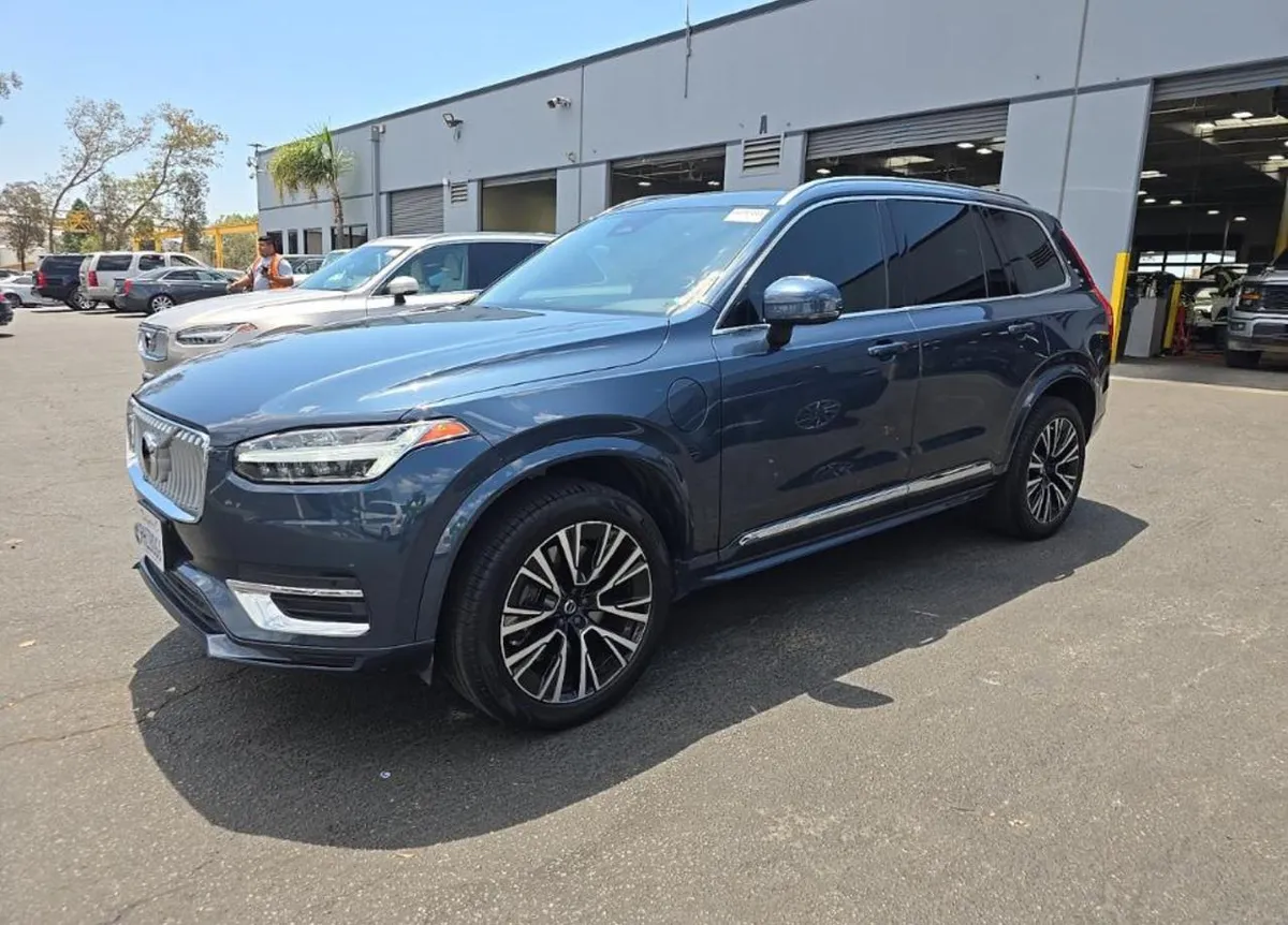 VOLVO XC90 RECHARGE PLUG-IN HYBRID 2023