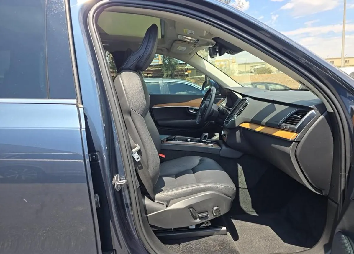 VOLVO XC90 RECHARGE PLUG-IN HYBRID 2023