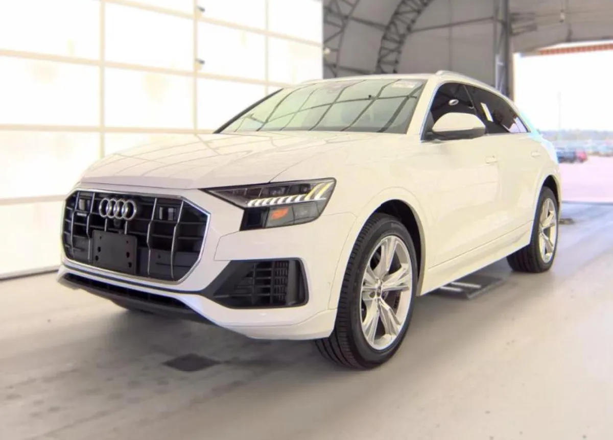 AUDI Q8 PREMIUM 2023