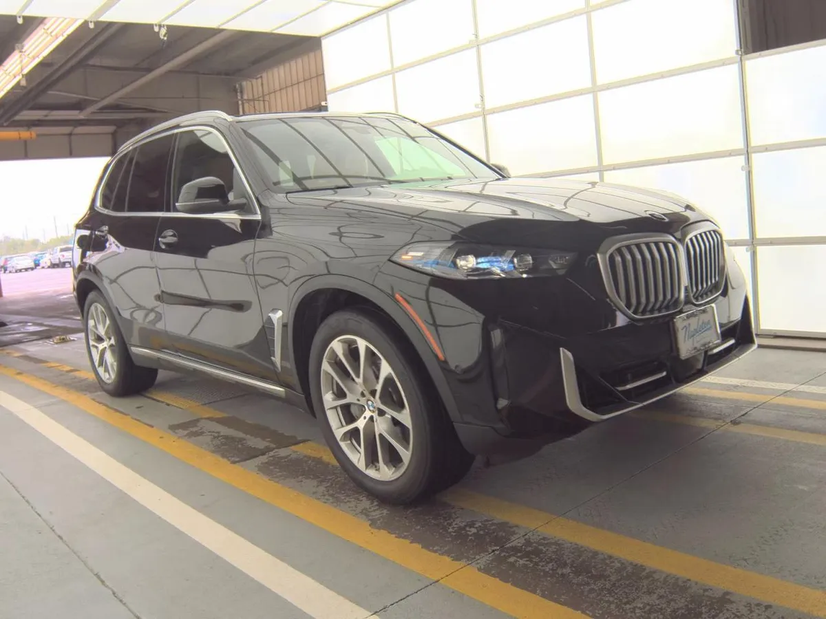 BMW X5 SPORTS ACTIVITY VEHICLE 2023