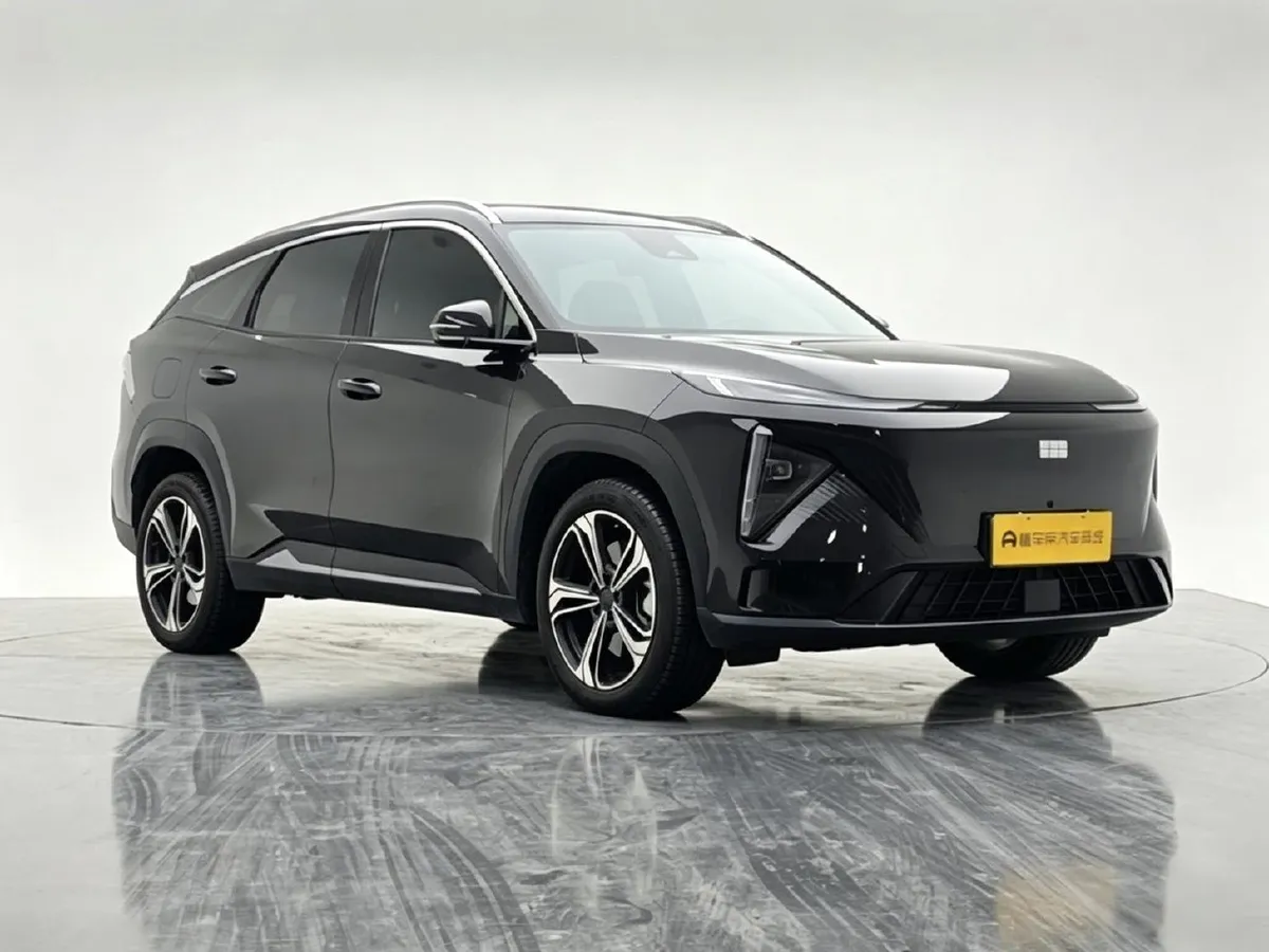 GEELY L7 2023