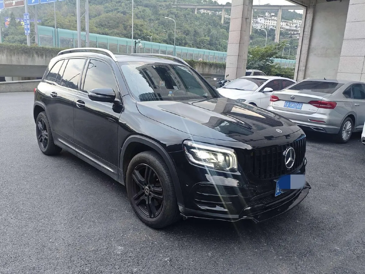 MERCEDES-BENZ GLB 200 FASHION EDITION 2023