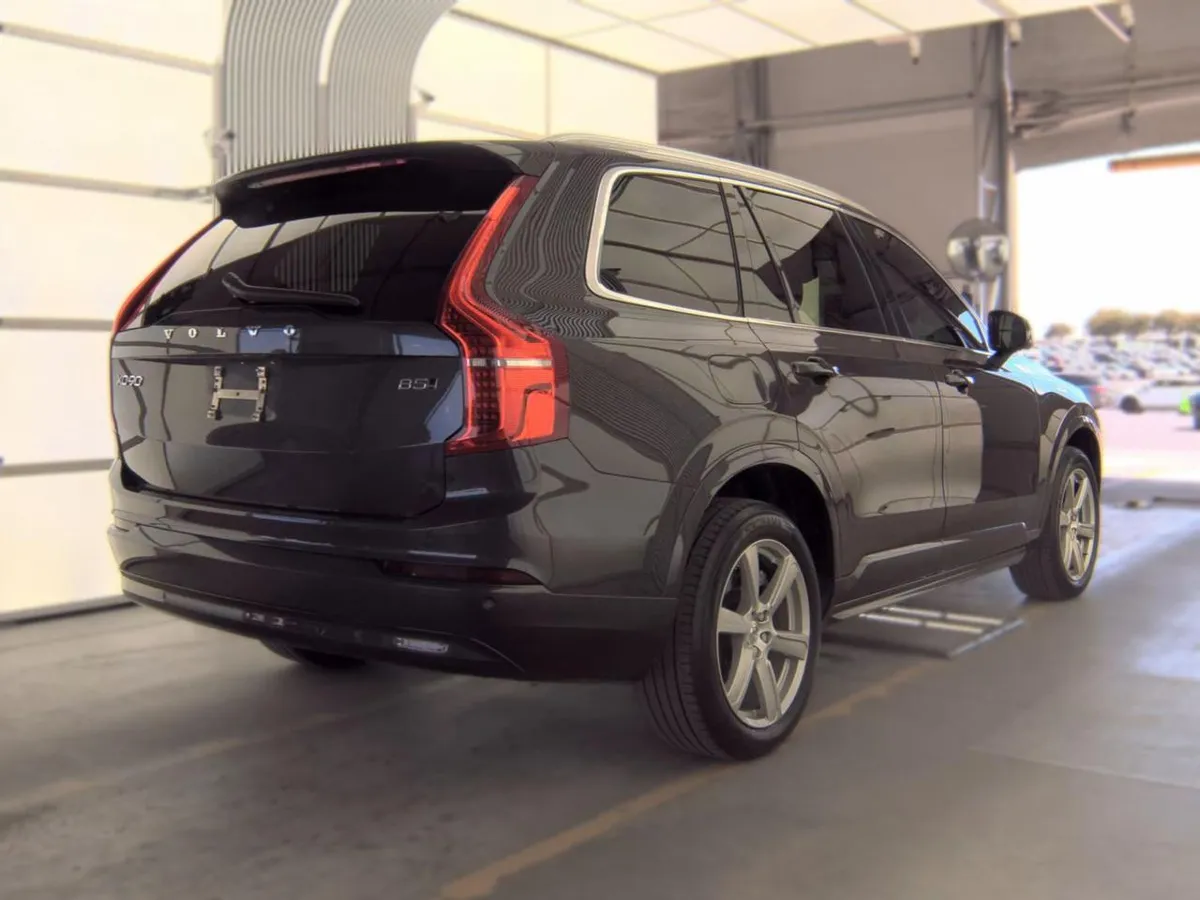 VOLVO XC90 B5 CORE 7-PASSENGER 2022