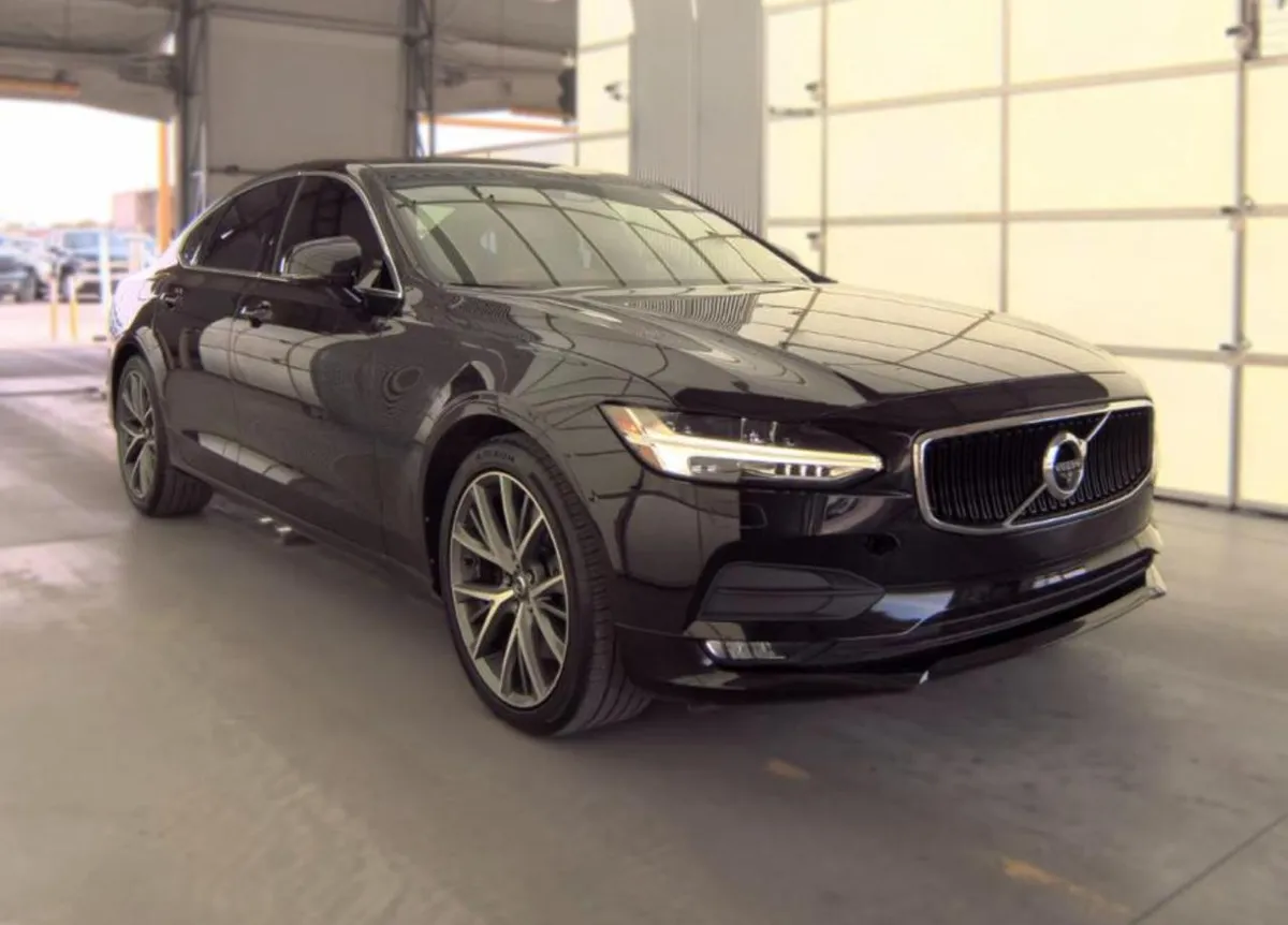 VOLVO S90 T6 MOMENTUM 2016