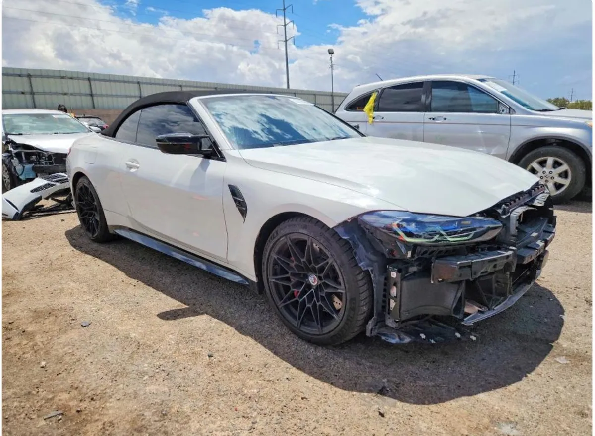 BMW M4 COMPETITION 2022