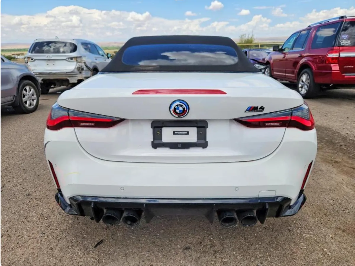 BMW M4 COMPETITION 2022
