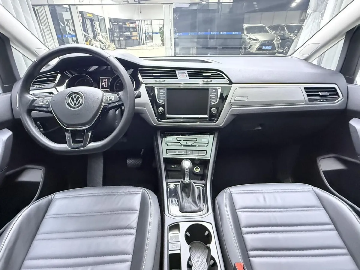 VOLKSWAGEN TOURAN L 280TSI DSG 2023