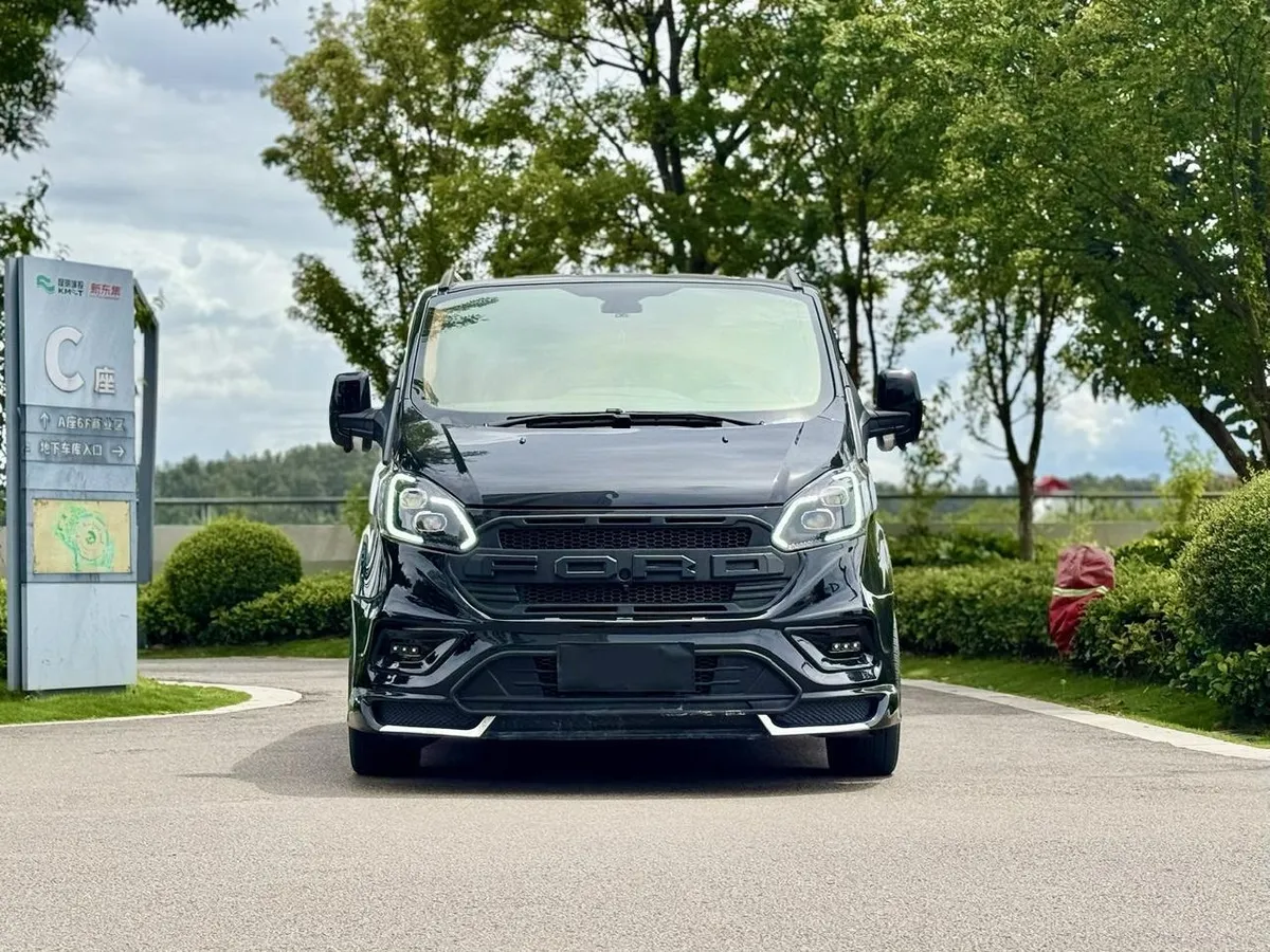 FORD KNIGHT BLACK KNIGHT 2023