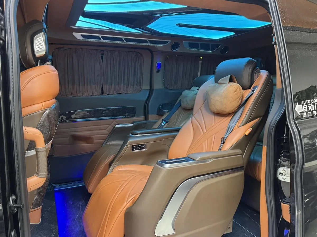 FORD KNIGHT BLACK KNIGHT 2023