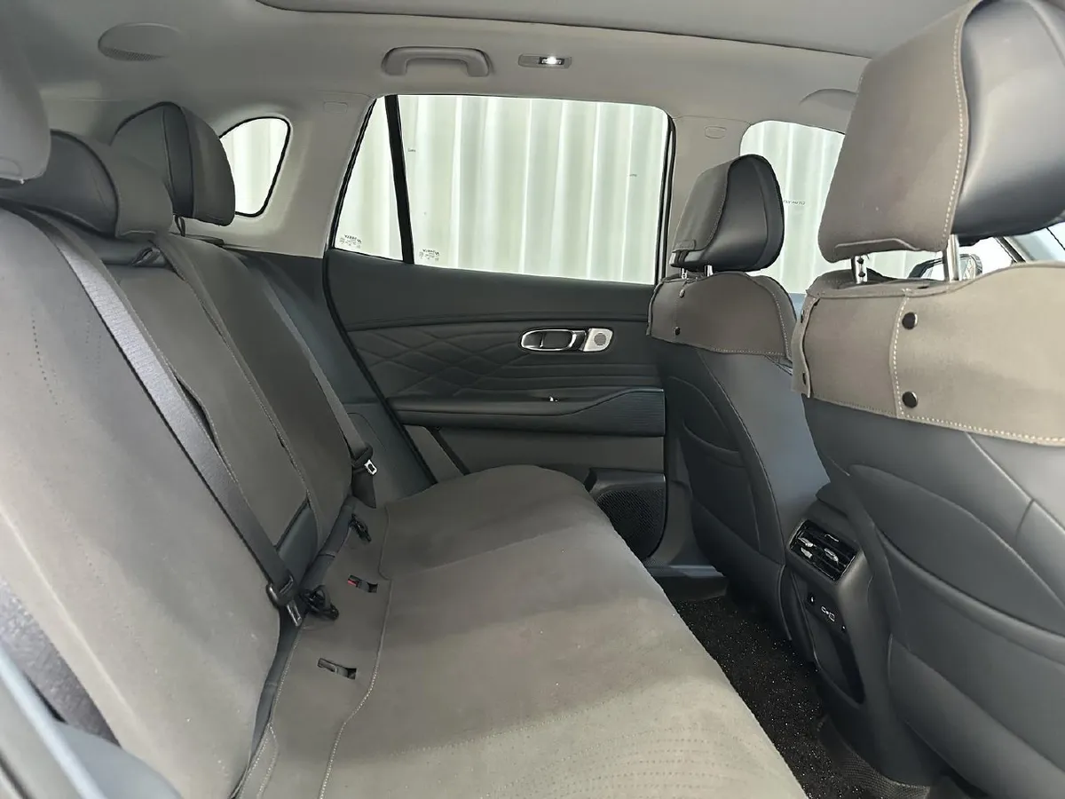 GEELY STARSHIP EM-I STARSHIP 7 EM-I 2026