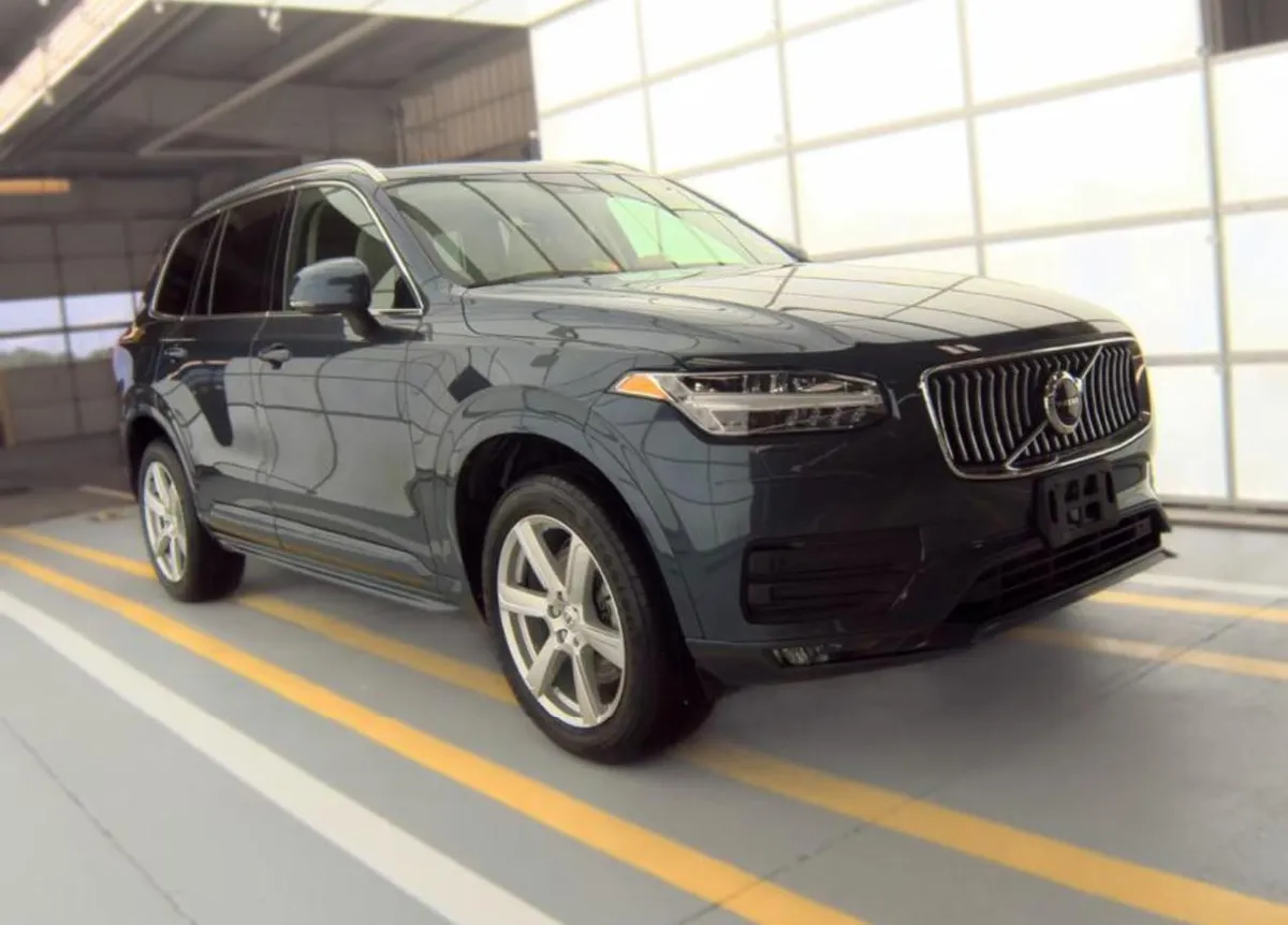 VOLVO XC90 T5 MOMENTUM 7-PASSENGER 2022
