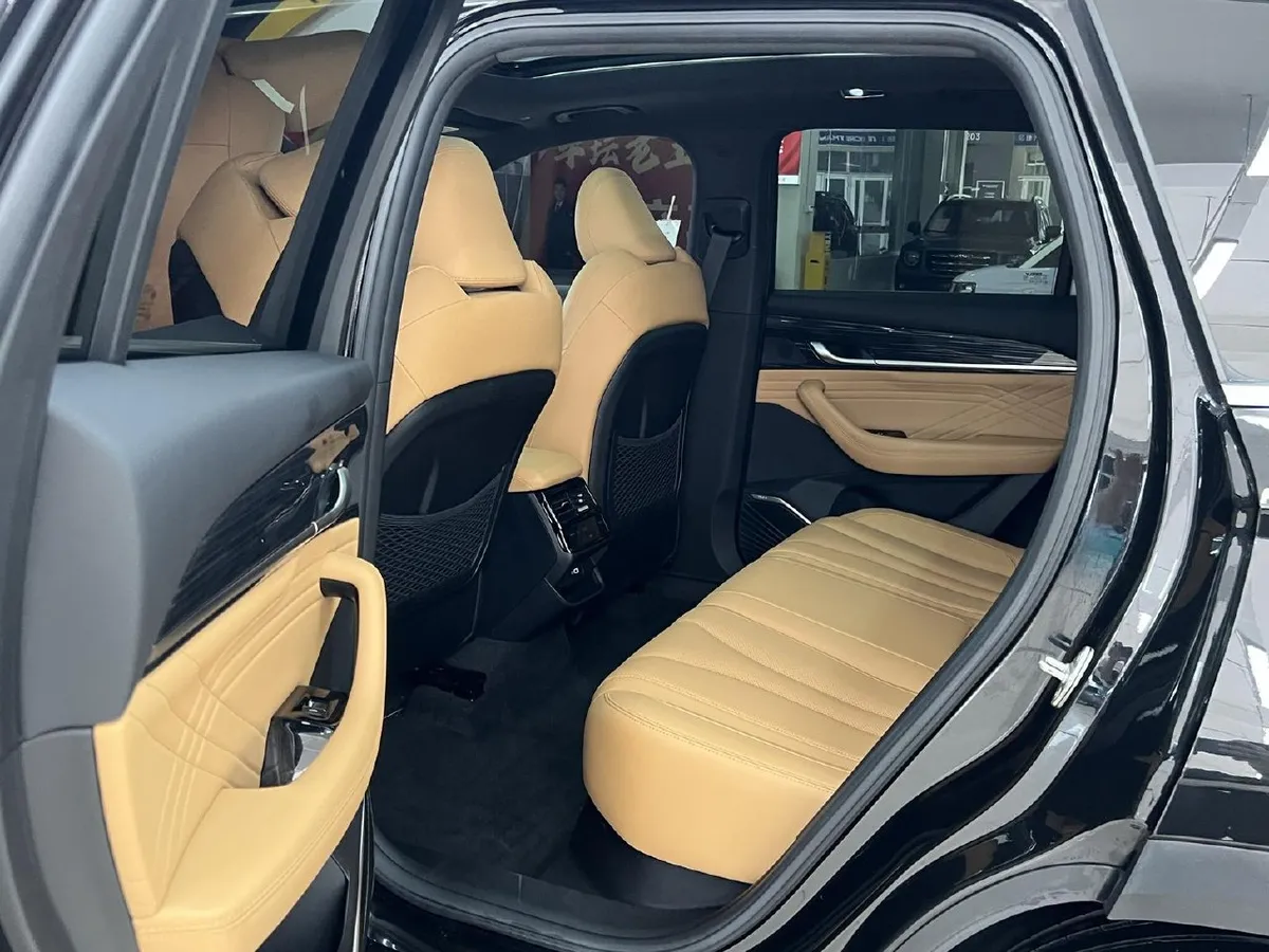 GEELY XINGYUE L HYBRID 1 2024