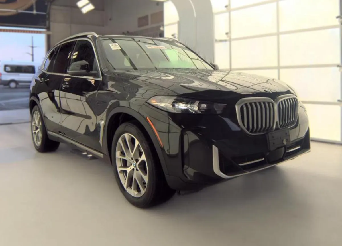 BMW X5 SPORTS ACTIVITY VEHICLE 2023