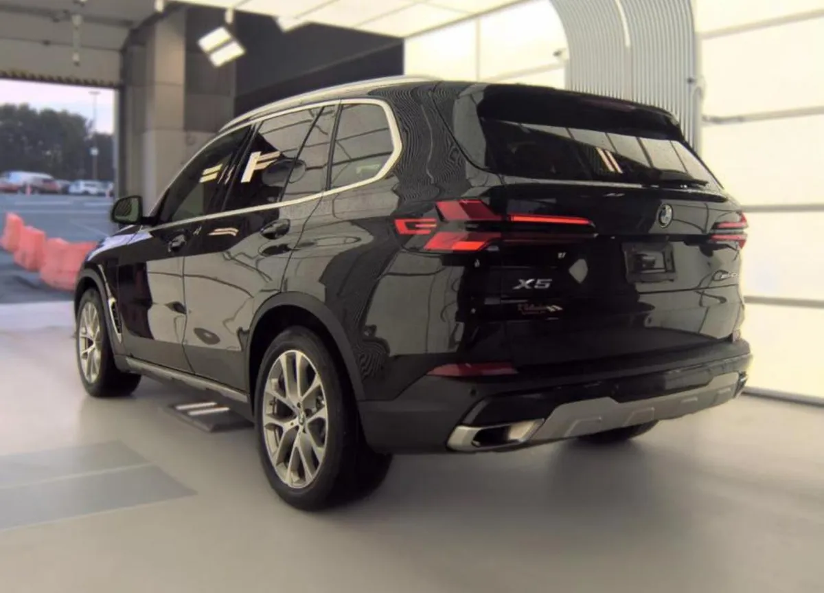 BMW X5 SPORTS ACTIVITY VEHICLE 2023