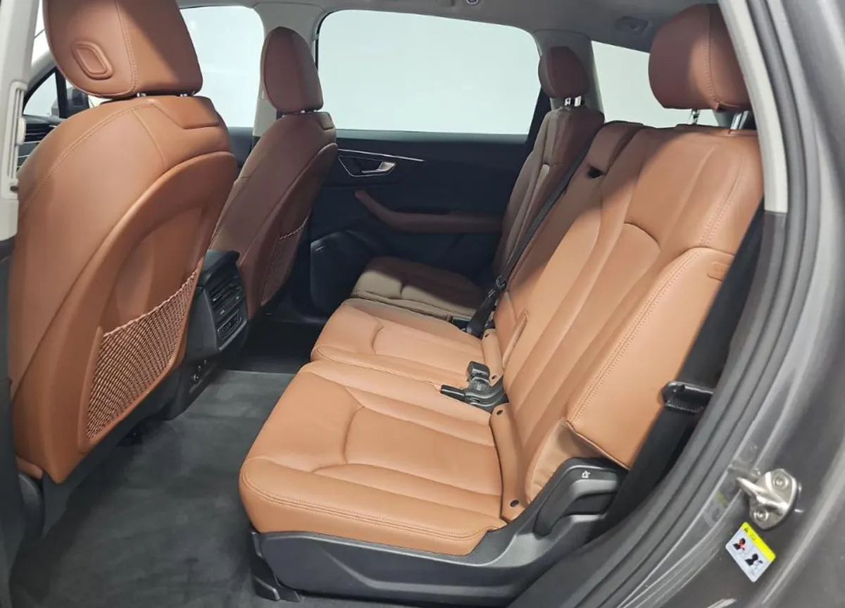 AUDI Q7 PREMIUM 2023