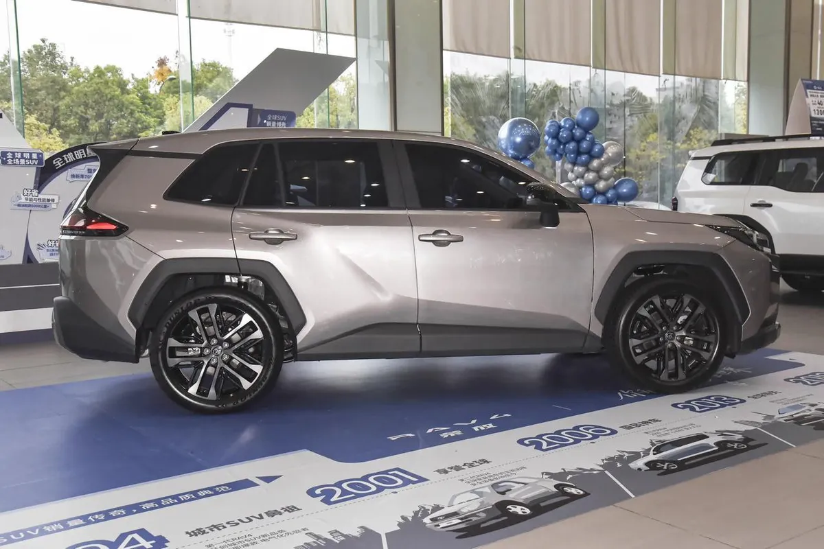 TOYOTA RAV ПРОБЕГ - НОВОЕ АВТО 2026