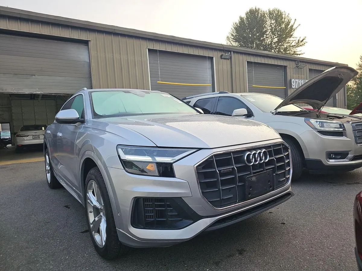AUDI Q8 PREMIUM 2022