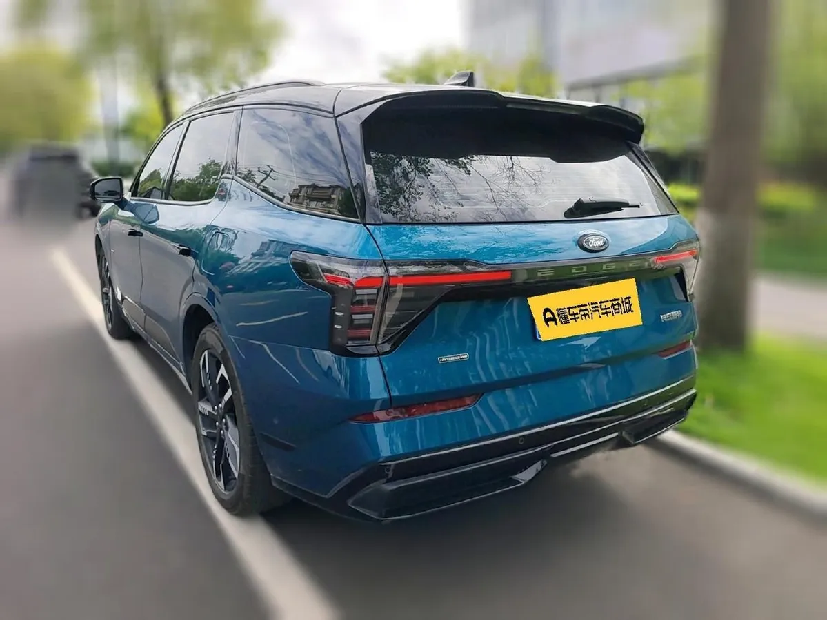 FORD EDGE L 2 2023