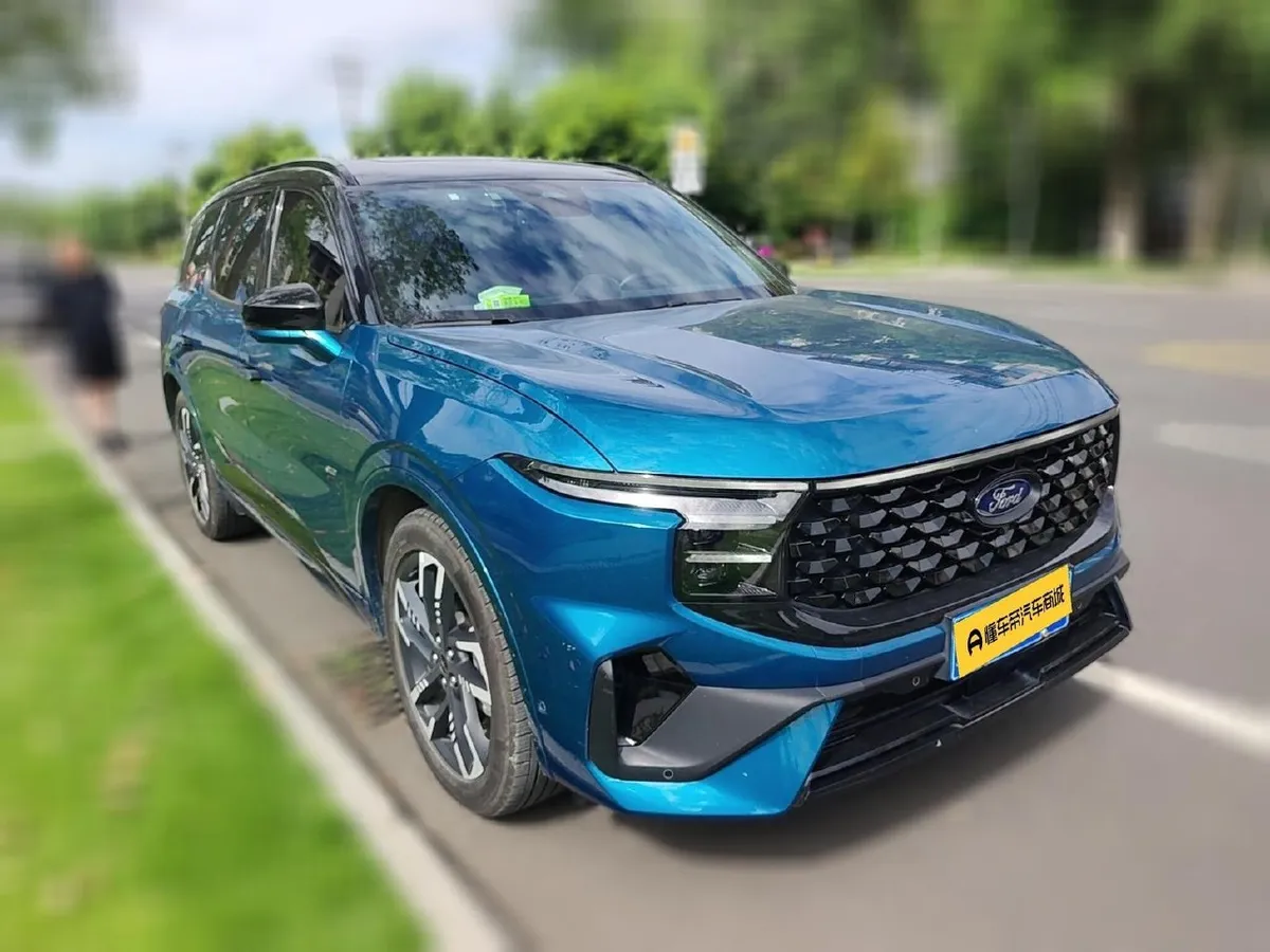 FORD EDGE L 2 2023
