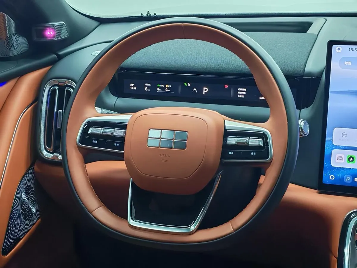 GEELY GALAXY M9 МАКСИМАЛЬНАЯ 2025