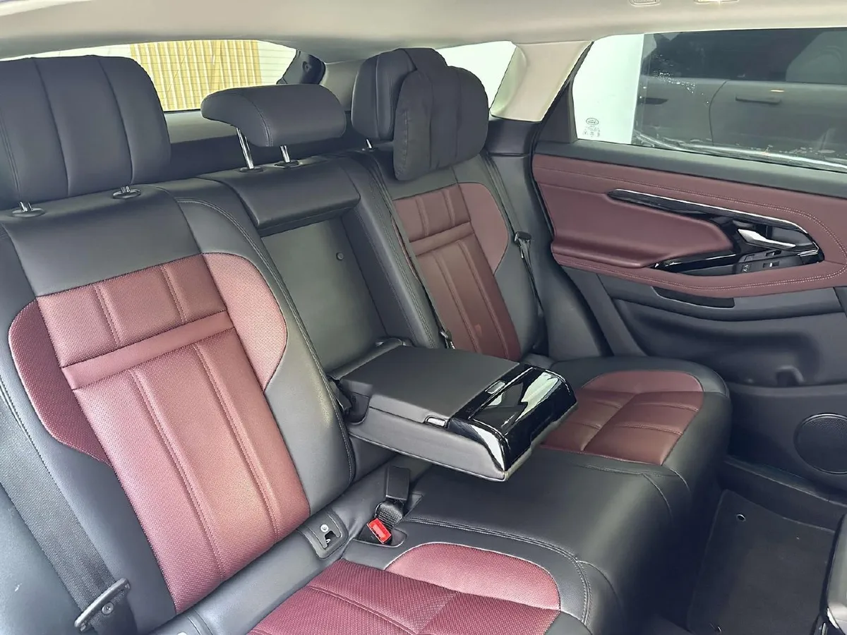 LAND ROVER EVOQUE L 249PS R-DYNAMIC 2023