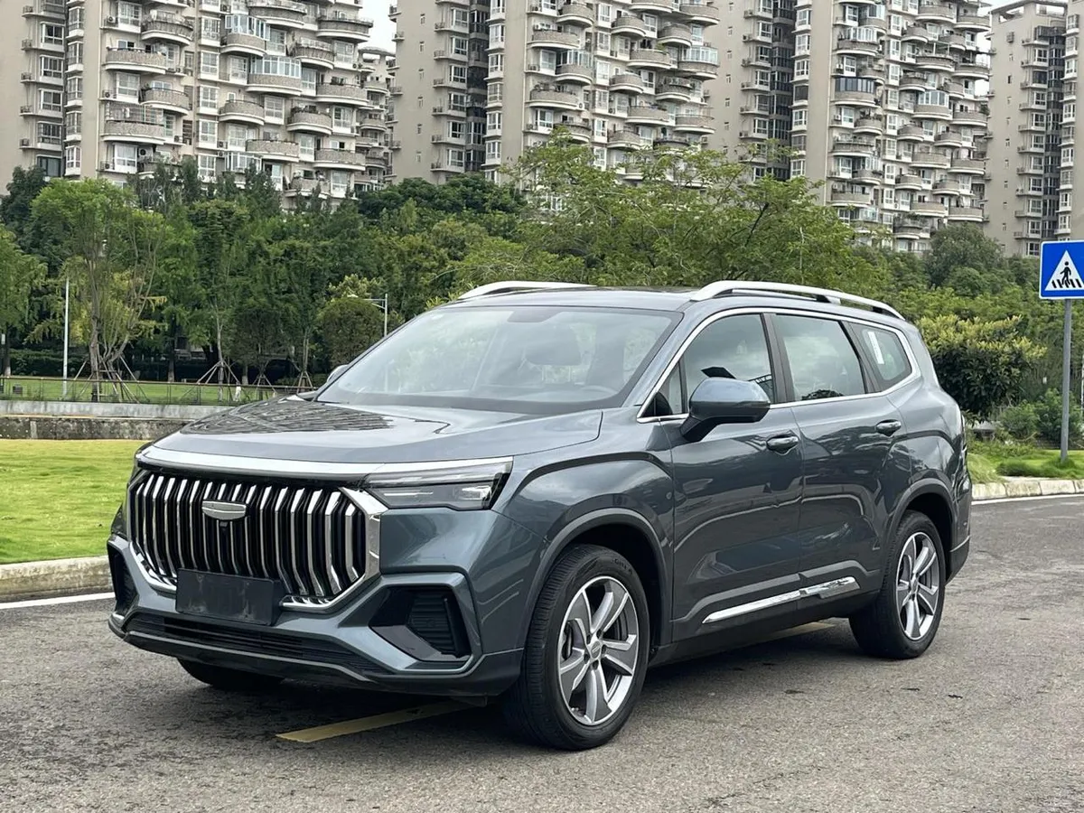 GEELY OKAVANGO ПРЕДМАКСИМАЛЬНАЯ 2023