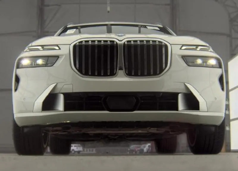 BMW X7 SPORTS ACTIVITY VEHICLE 2023