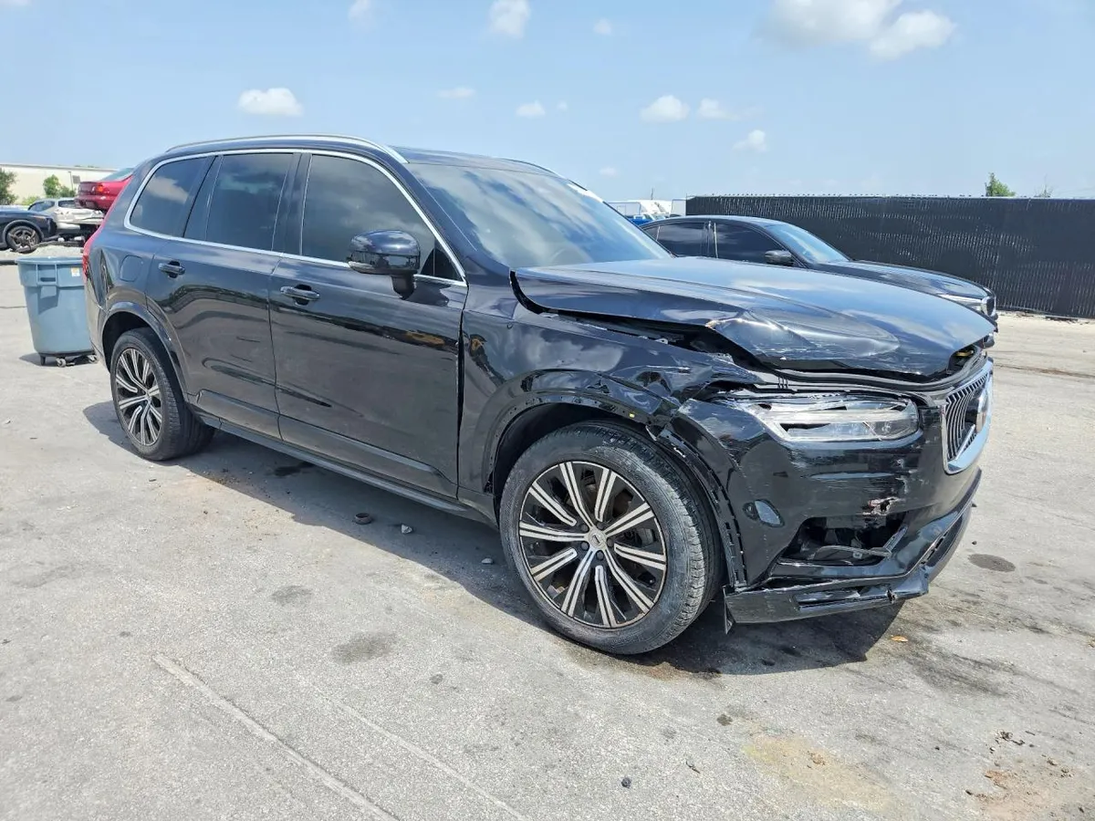 VOLVO XC90 CORE 2022