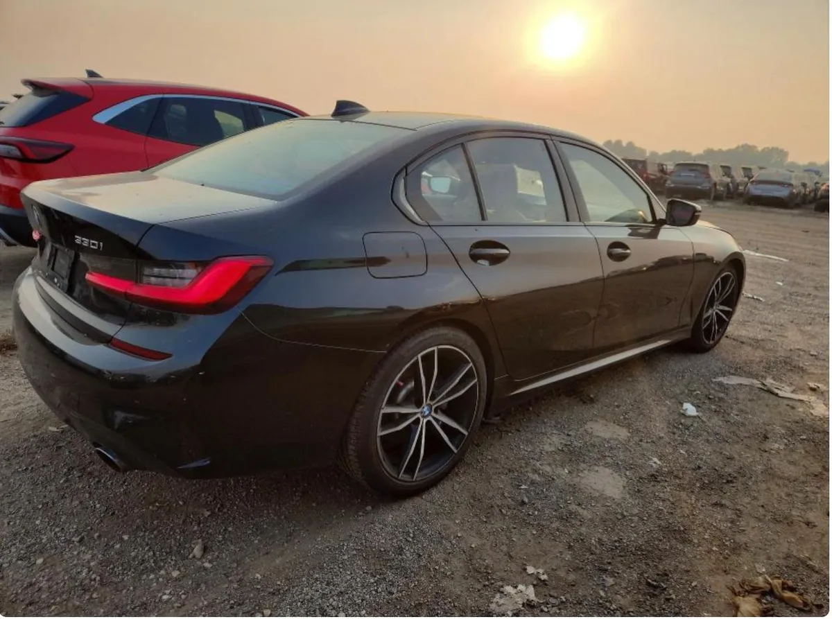 BMW 330XI - 2019
