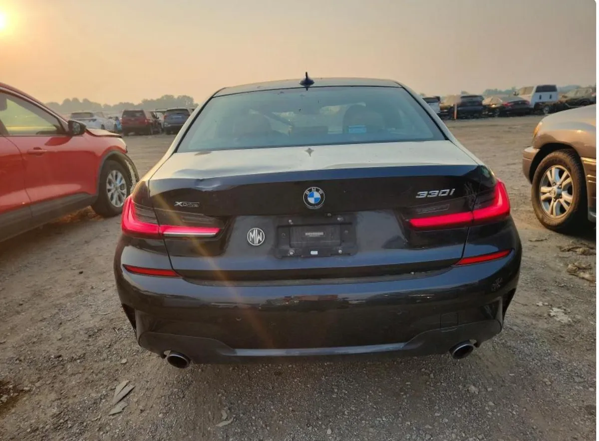 BMW 330XI - 2019