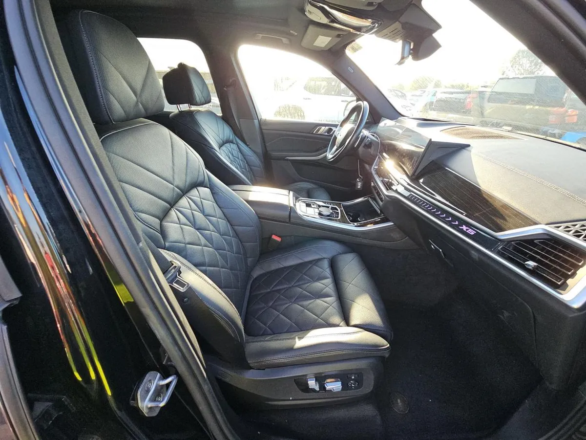 BMW X5 SPORTS ACTIVITY VEHICLE 2023