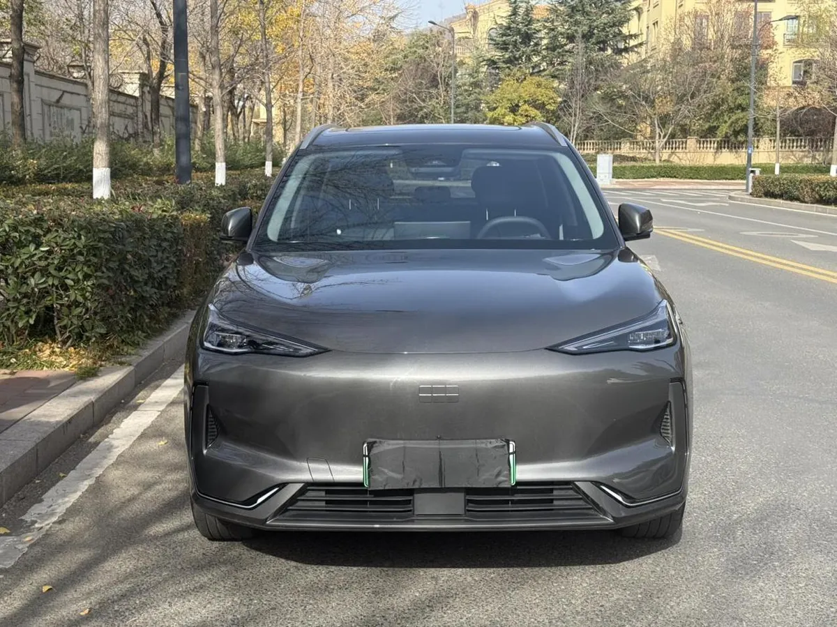GEELY E5 ПРЕДМАКСИМАЛЬНАЯ 2027