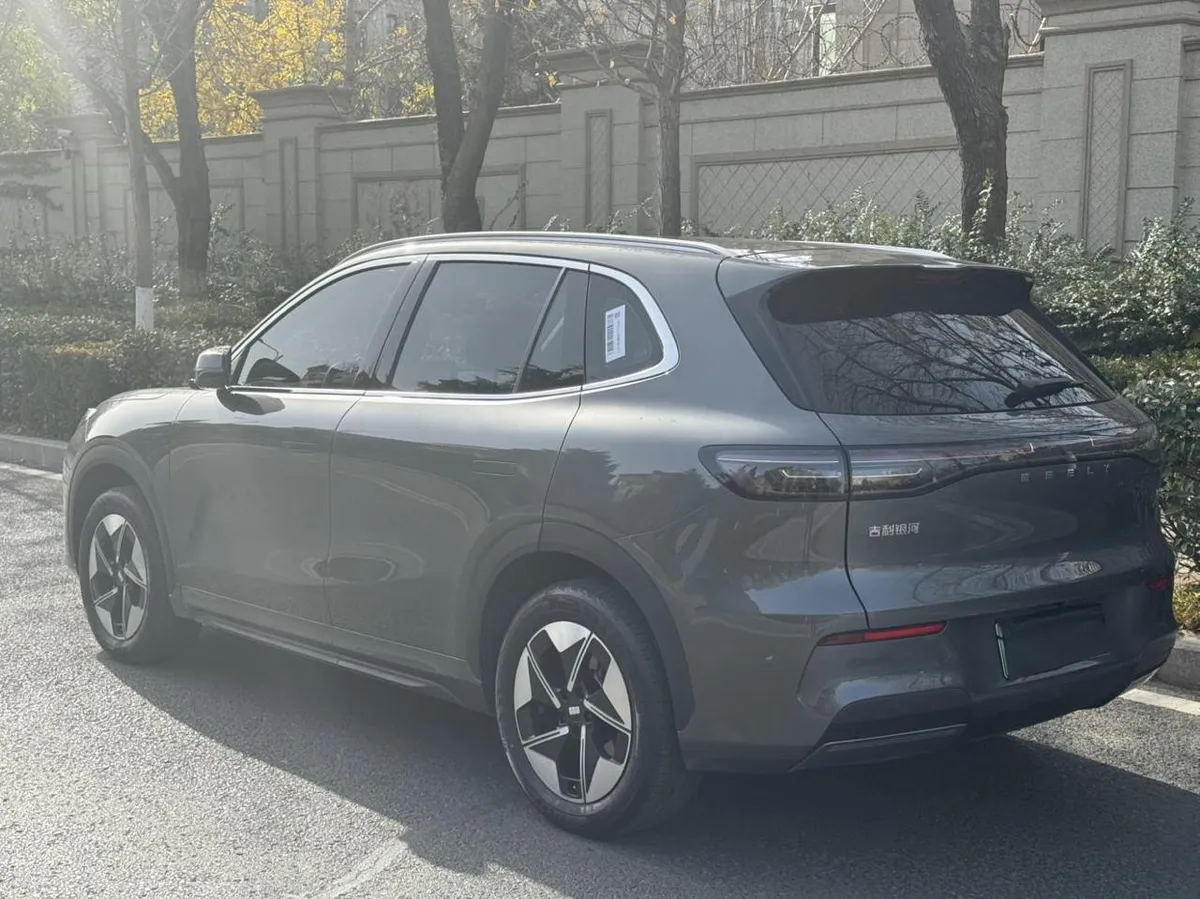 GEELY E5 ПРЕДМАКСИМАЛЬНАЯ 2027