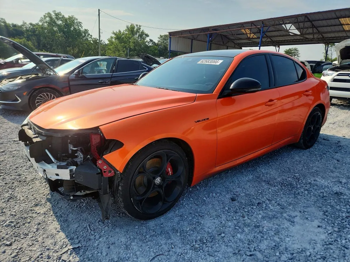 ALFA ROMEO GIULIA TI 2023
