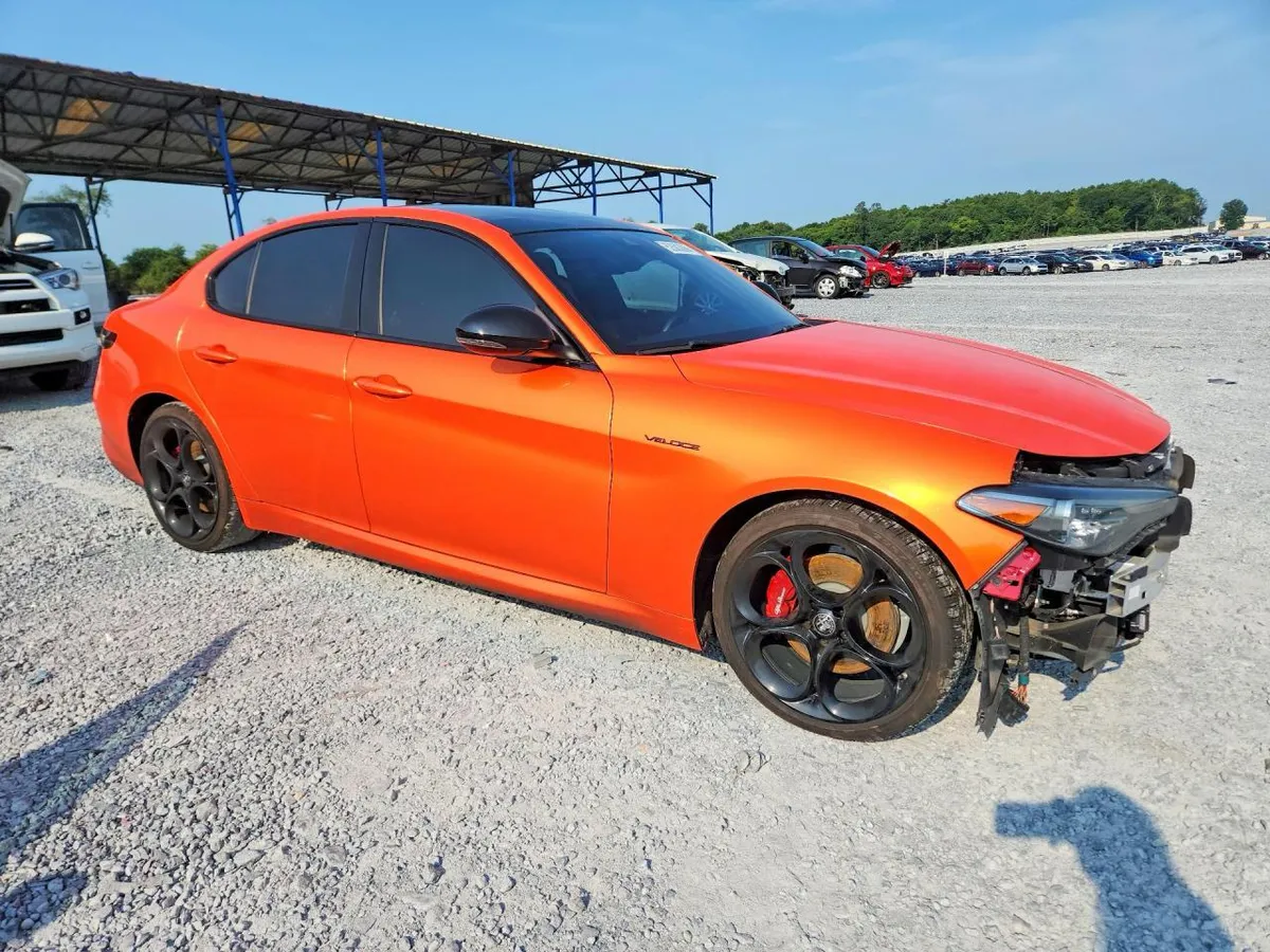 ALFA ROMEO GIULIA TI 2023