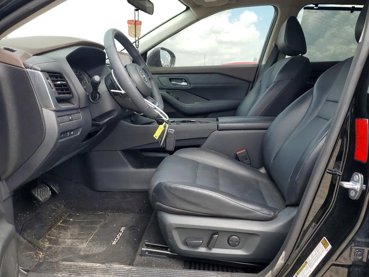 NISSAN ROGUE SV 2023