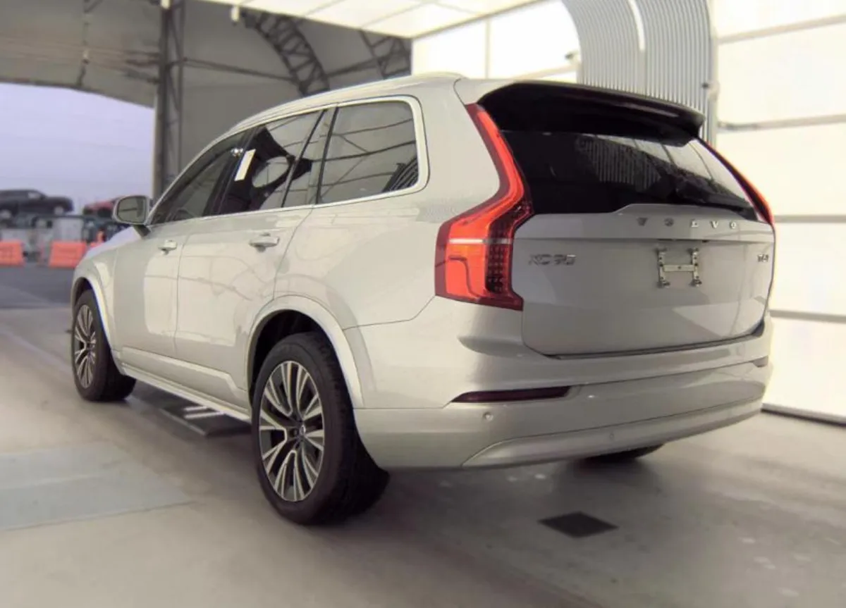 VOLVO XC90 T6 MOMENTUM 6-PASSENGER 2021