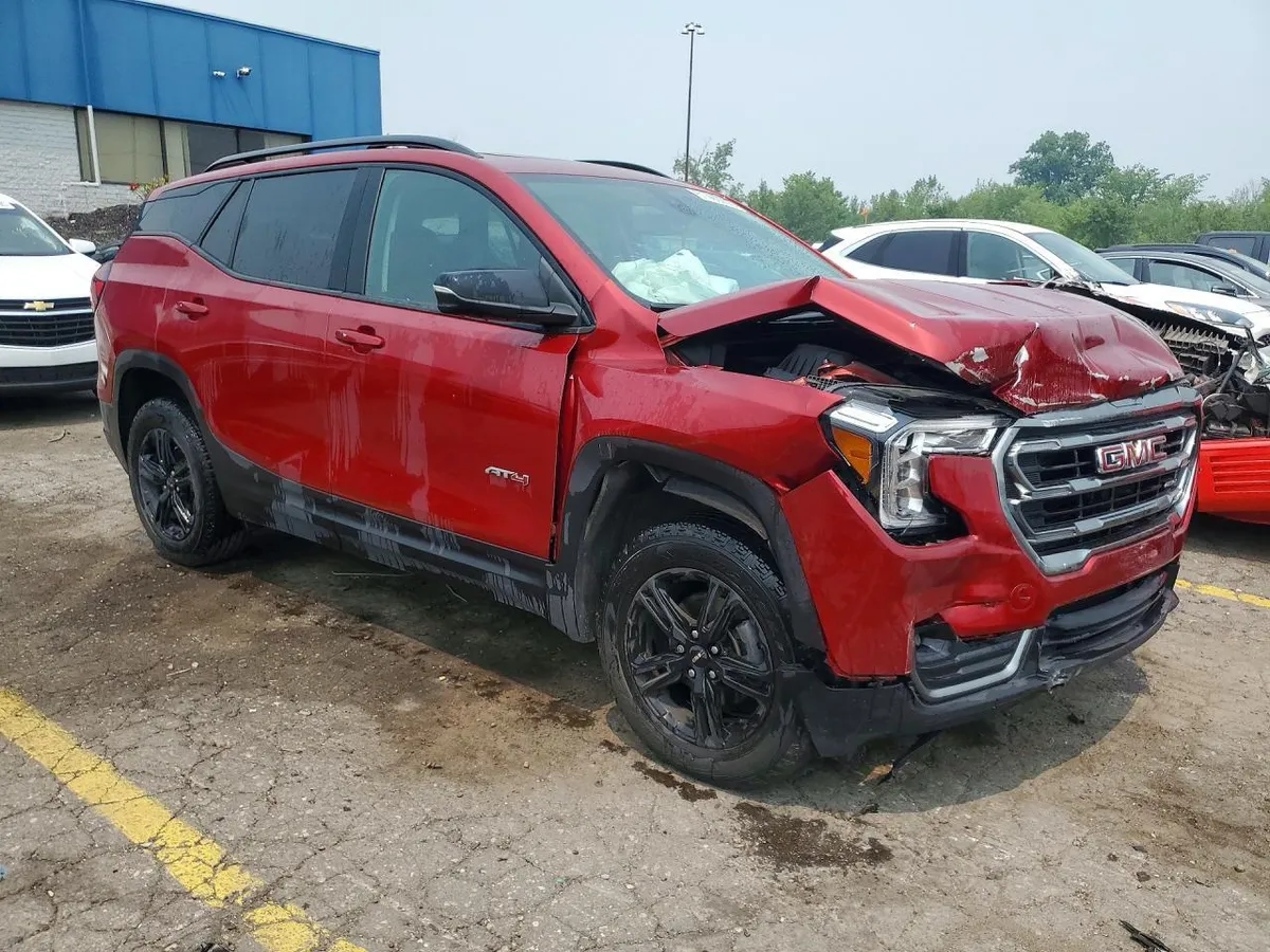 GMC TERRAIN AT4 2024