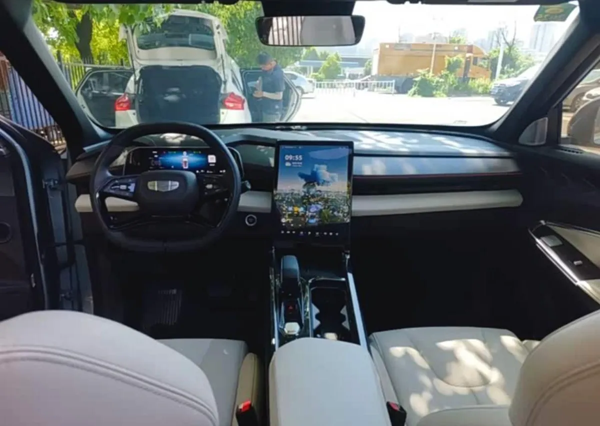 GEELY BOYUE COOL 2023
