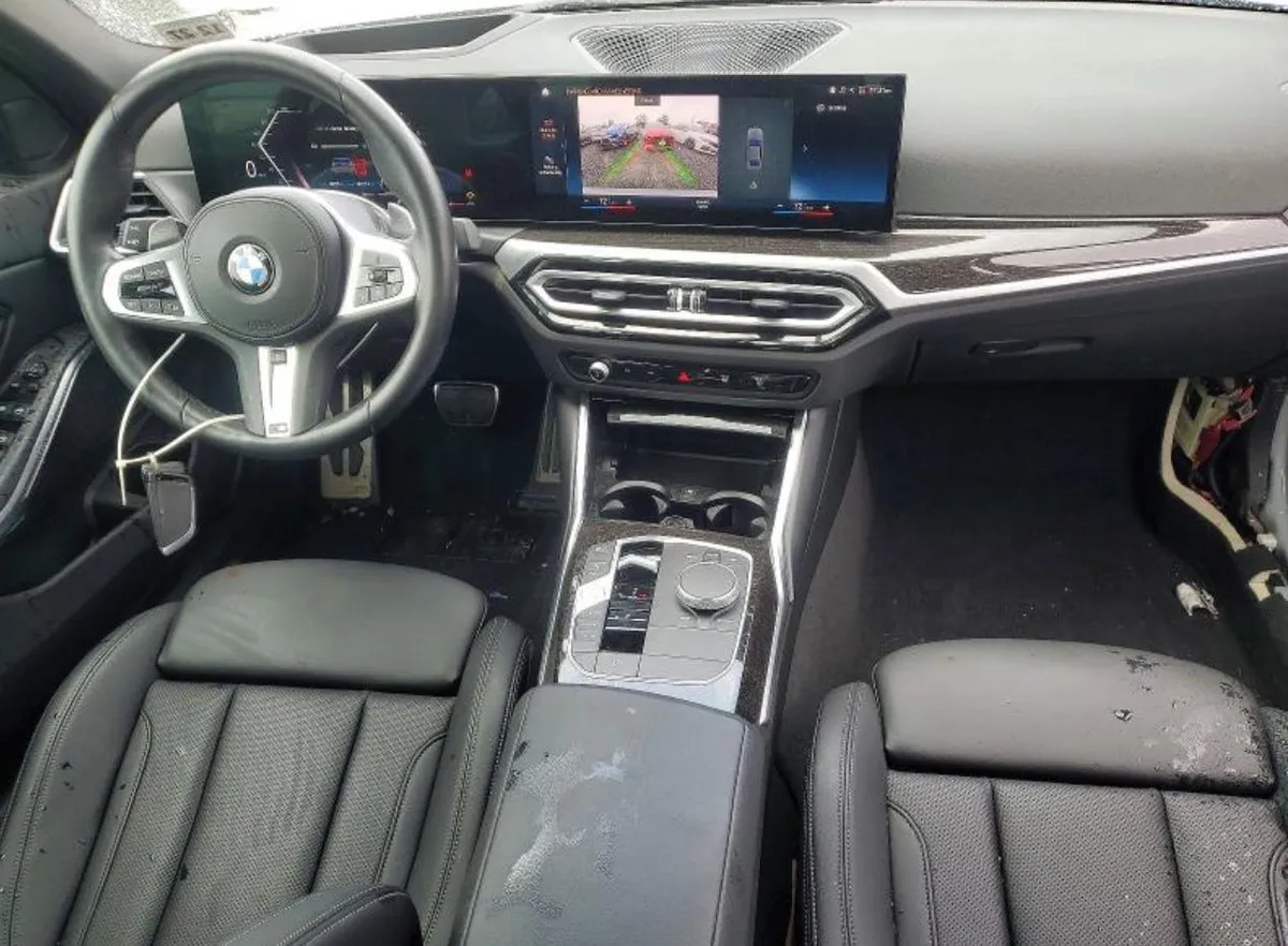 BMW 330XI - 2023