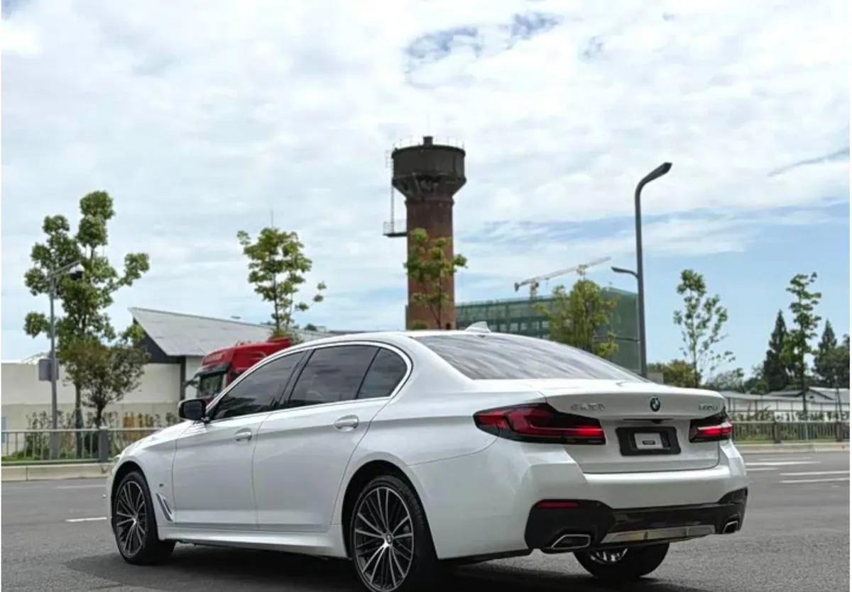 BMW 5 SERIES 530LI LEADING 2023