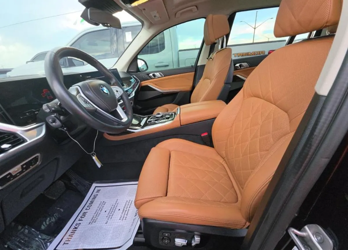 BMW X7 SPORTS ACTIVITY VEHICLE 2022