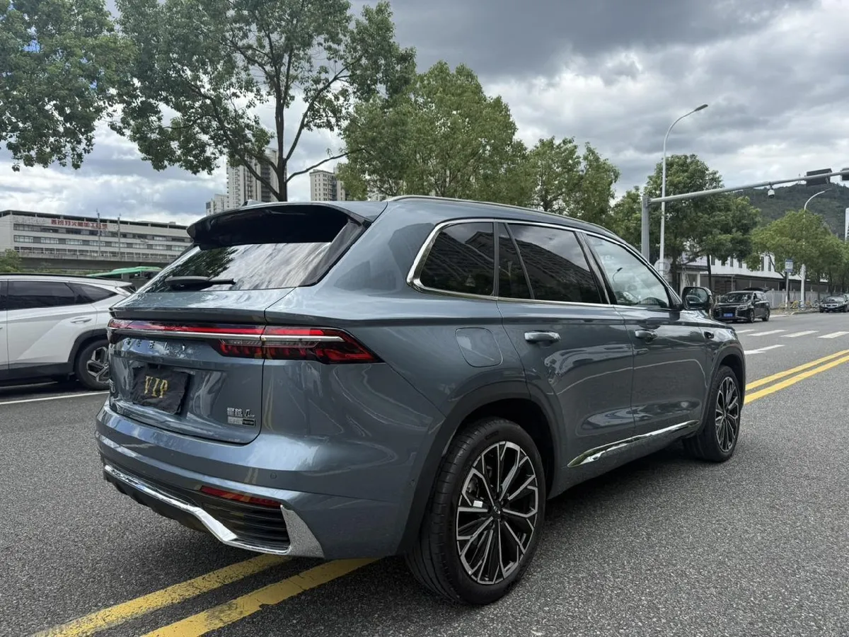 GEELY XINGYUE L 2026