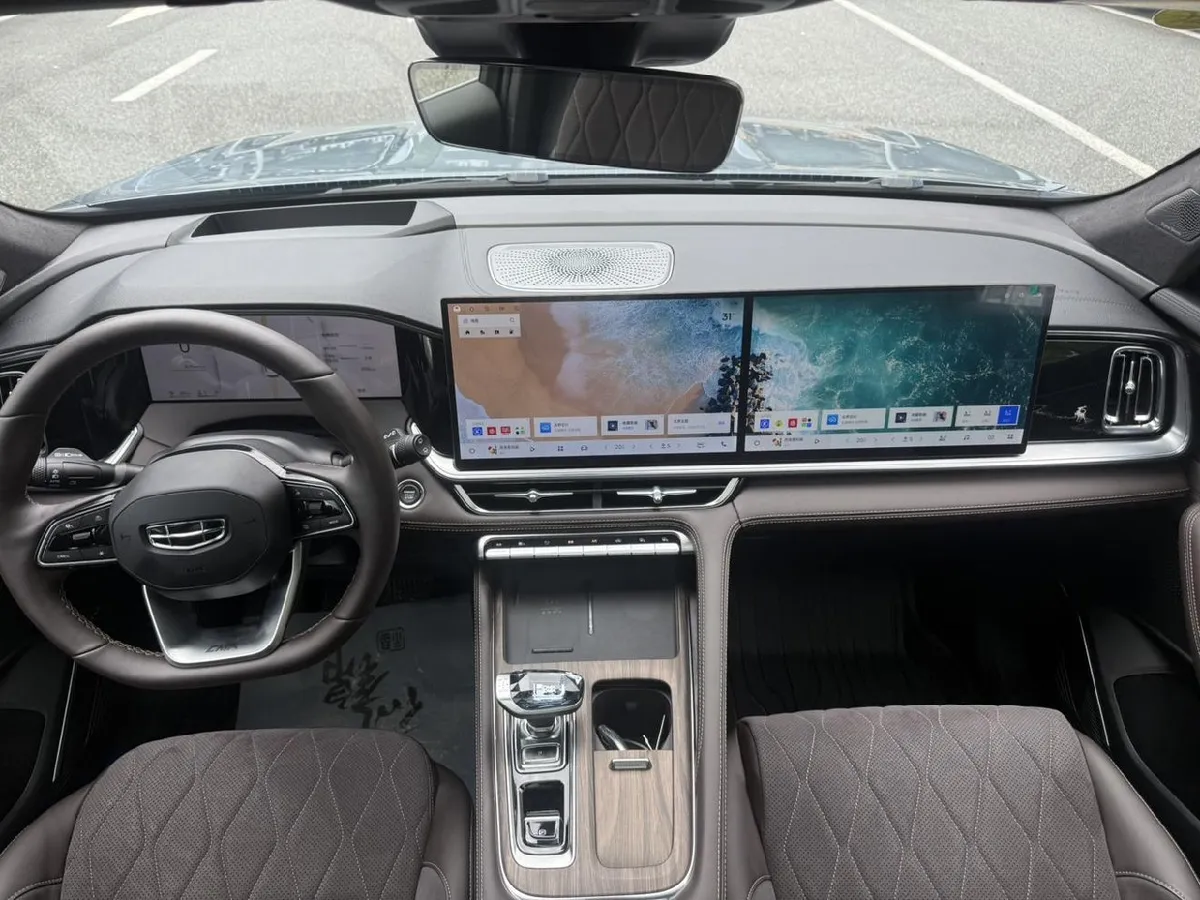 GEELY XINGYUE L 2026